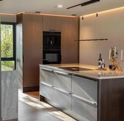 Eksklusiv Enebolig Med Jacuzzi *