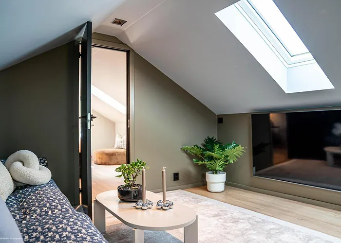 Eksklusiv Enebolig Med Jacuzzi