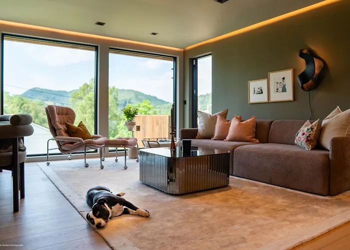 Eksklusiv Enebolig Med Jacuzzi *