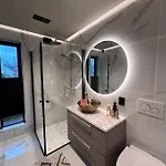 Eksklusiv Enebolig Med Jacuzzi Villa *