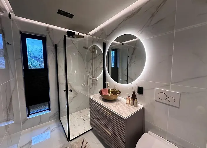 Eksklusiv Enebolig Med Jacuzzi Вілла *