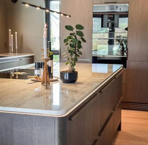 Eksklusiv Enebolig Med Jacuzzi *