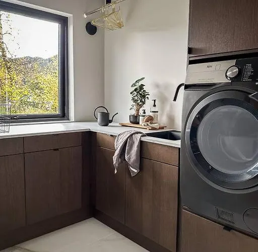 Eksklusiv Enebolig Med Jacuzzi Bergen