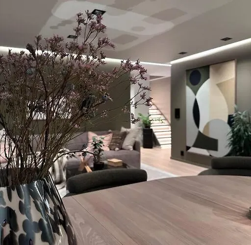 Eksklusiv Enebolig Med Jacuzzi Villa *