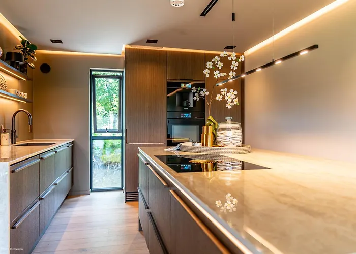 Eksklusiv Enebolig Med Jacuzzi *